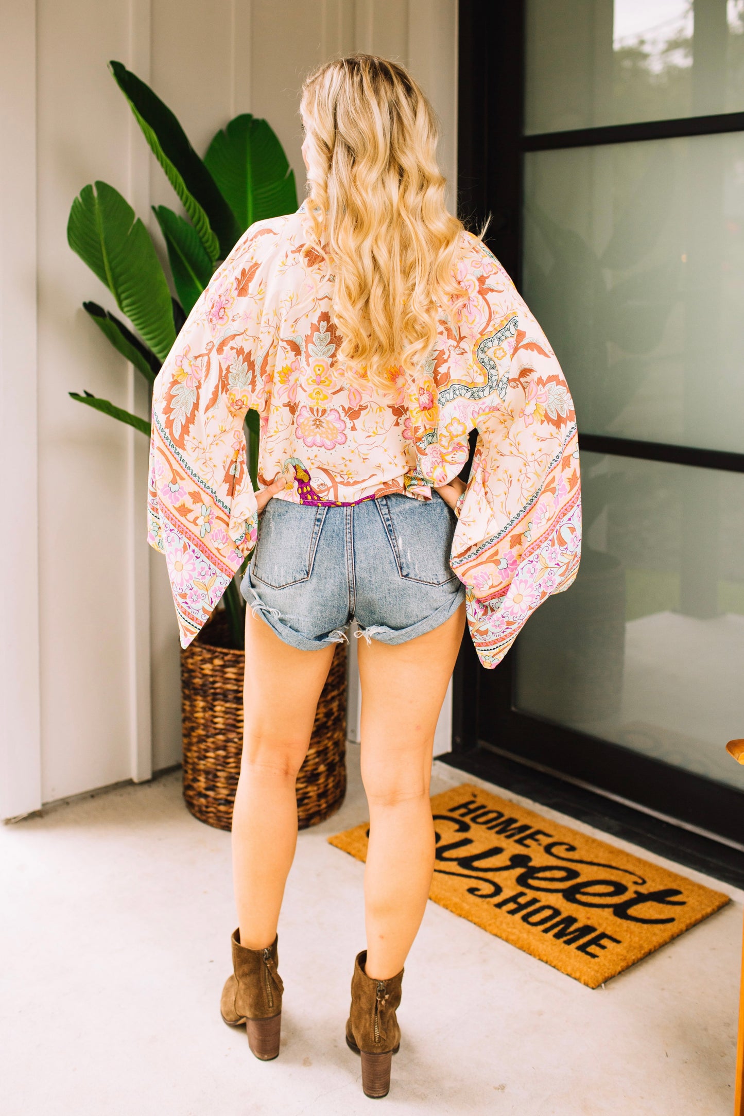 Wanderlust Tie Front Floral Kimono Top - Pink