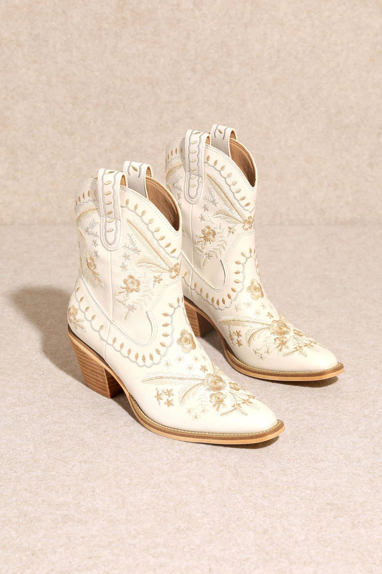 Corral Embroidered Bootie Western Cowboy Boots White